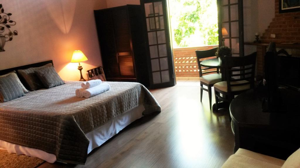 Pousada Quatro Estacoes Santo Antônio do Pinhal Dış mekan fotoğraf